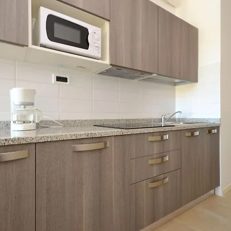 Lovely Flat With Balcony Near The Lignano Sabbiadoro